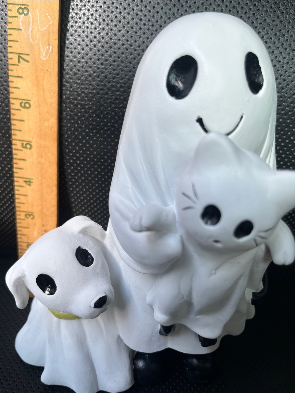 Ghost Pet Figurine - White Decorative Small Pets Statue